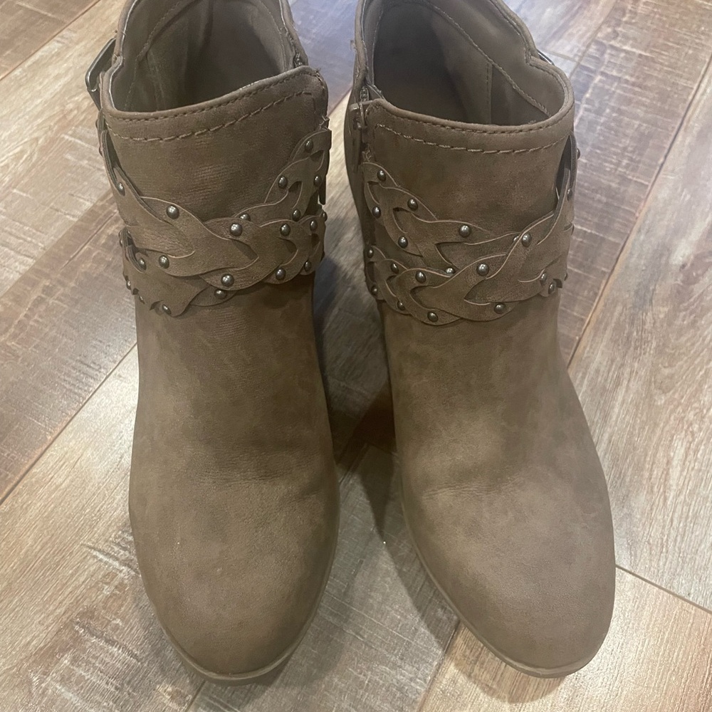 Indigo Road ankle boots